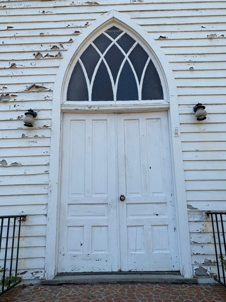 okelly chapel christian church front door